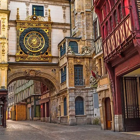 Apartmán L'escale Du Gros-horloge Parenthese Prestigieuse Au Coeur De Rouen