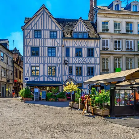 Appartement L'escale Du Gros-horloge Parenthese Prestigieuse Au Coeur De
